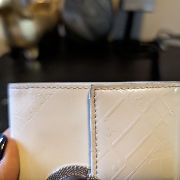 Prada White Wallet with Auth card included - Picture 7 of 16